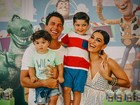 Juliana Paes posta foto da família em aniversário do filho mais velho