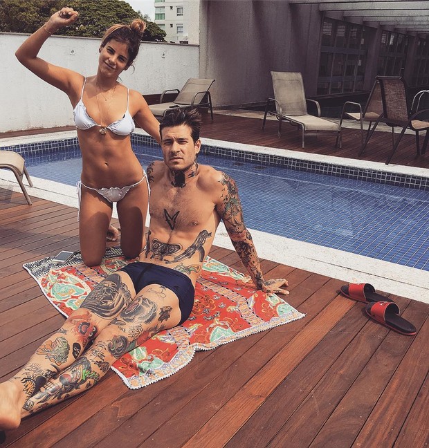 Matheus Verdelho com a namorada Shantal (Foto: Reprodução/Instagram)