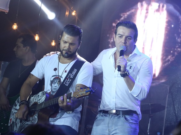 Marcos e Belutti em show em São Paulo (Foto: Thiago Duran/ Ag. News)