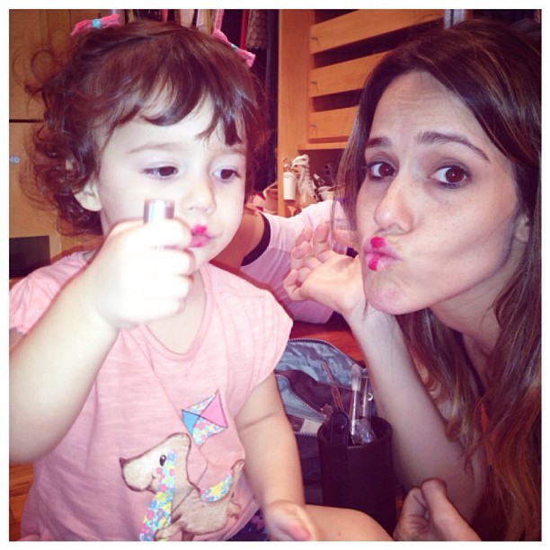 Fernanda Pontes e a filha (Foto: Instagram/Reprodução)