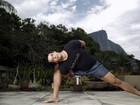 Pedro Lamin mostra aula de ioga e diz que prática combate a ansiedade