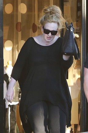 Adele em Los Angeles, nos Estados Unidos (Foto: Grosby Group/ Agência)
