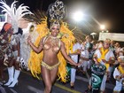 Ivi Pizzott provoca no carnaval de São Paulo com fantasia minúscula