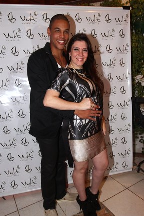 Simony com o namorado, Patrick Silva, na festa da filha em São Paulo (Foto: Léo Franco/ Ag. News)