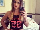 Jade Barbosa mostra corpo sarado em selfie