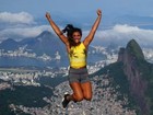 Giulia Costa aproveita férias para fazer trilha no Rio: 'Sem efeito'