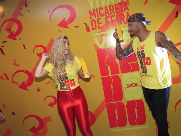 Ex-BBBs Aline e Fernando em micareta em Feira de Santana, na Bahia (Foto: Fred Pontes/ Divulgação)