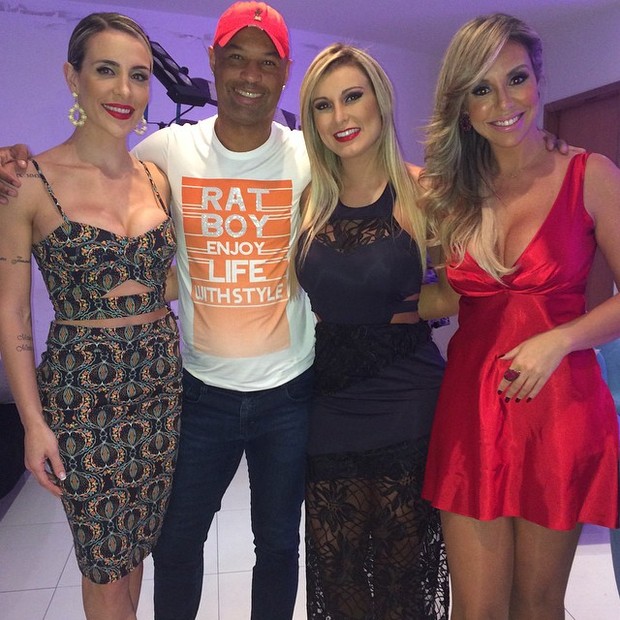 Joana Machado, Dinei, Andressa Urach e Renata Banhara em bastidores de programa de televisão (Foto: Instagram/ Reprodução)