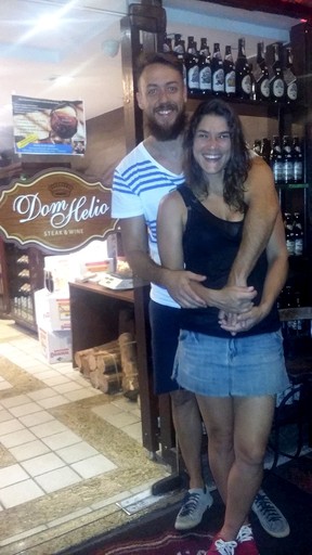Priscila Fantin e o marido, Renan Abreu, em restaurante na Zona Oeste do Rio (Foto: Delson Silva/ Ag. News)
