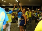Juliana Alves cai no samba na Unidos da Tijuca
