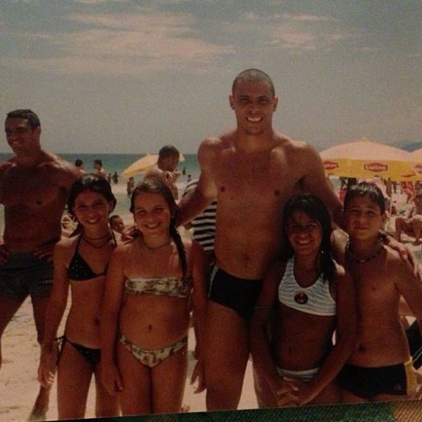Ronaldo e família Morais (Foto: Reprodução/Instagram)