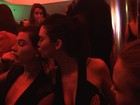 Kendall Jenner é vítima de mão boba durante festa
