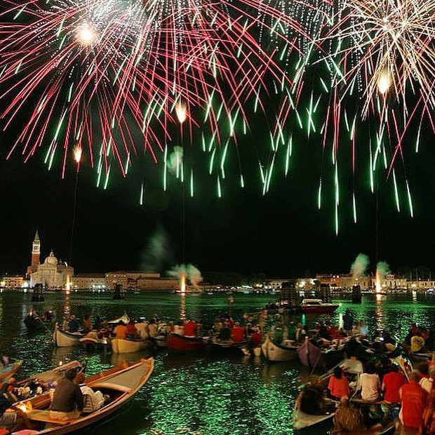 Beto Gatti e a namorada Branca Feres passaram o ano novo em Veneza, na itália (Foto: Instagram / Reprodução)