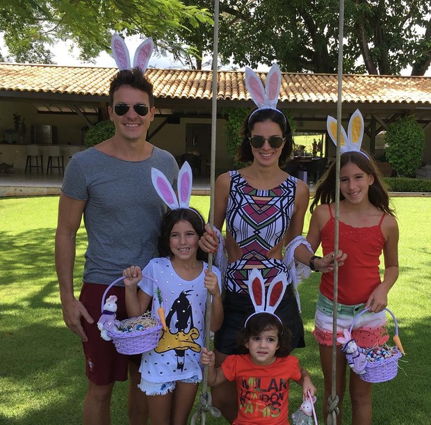 Rodrigo Faro com a família (Foto: Instagram / Reprodução)