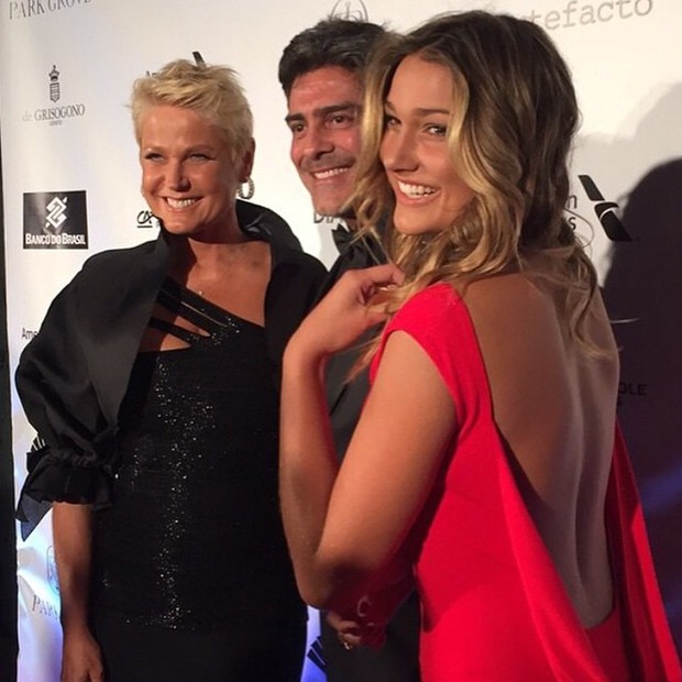 Xuxa Meneghel, Junno Andrade e Sasha (Foto: Reprodução/Instagram)