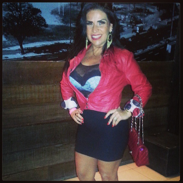 Solange Gomes na noite carioca (Foto: Instagram/ Reprodução)