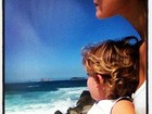 Priscila Fantin relembra dia de praia com o filho, Romeo