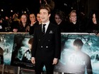 Daniel Radcliffe faz a alegria de fãs em première de filme em Londres