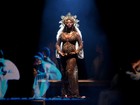 Beyoncé exibe sua barriga de grávida em apresentação do Grammy 2017
