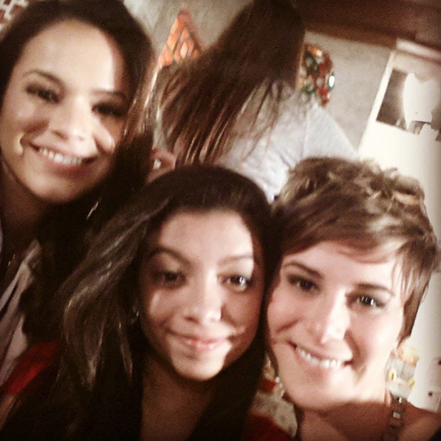 Dani Moreno posta foto com atrizes de Salve Jorge (Foto: Instagram / Reprodução)