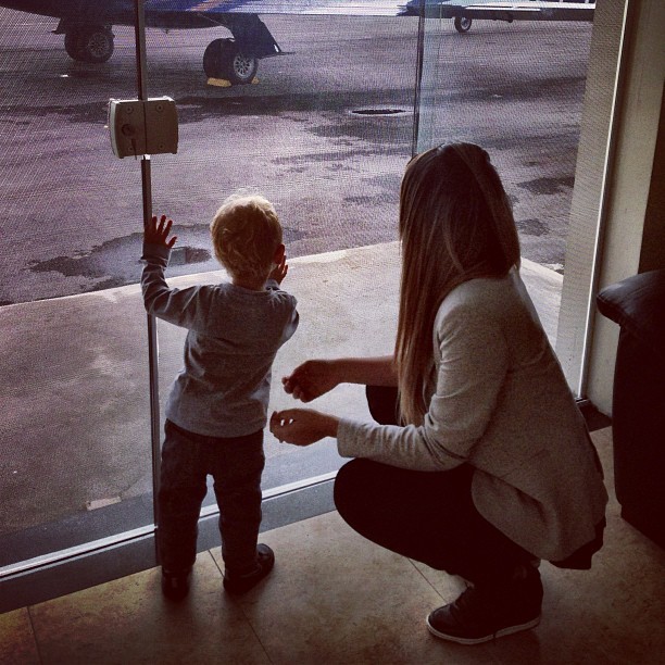 Rafaella Beckran, irmã de Neymar, com sobrinho (Foto: Instagram / Reprodução)