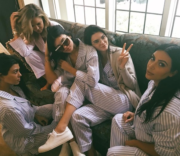 Todas as Kardashians (Foto: Reprodução / Instagram)