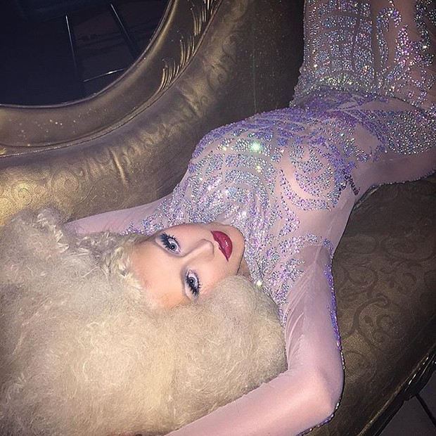 Christina Aguilera posa com look transparente (Foto: Instagram/ Reprodução)