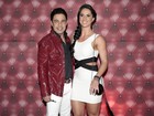 Graciele Lacerda, com Zezé Di Camargo, usa look justíssimo em show