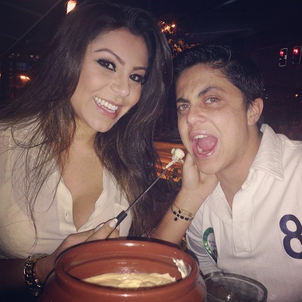 Thammy Miranda e a namorada, Andressa Ferreira, em restaurante em São Paulo (Foto: Instagram/ Reprodução)