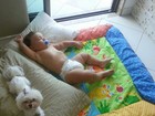 Priscila Pires posta foto fofa do filho dormindo: 'Soninho da tarde'