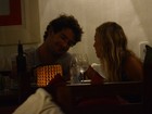 Alexandre Pato curte jantar romântico com a namorada