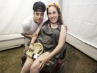 Justin Bieber recebe fã cadeirante em camarim de show no Rio