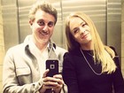 Angélica faz selfie com Luciano Huck e diz: "Eu e ele"
