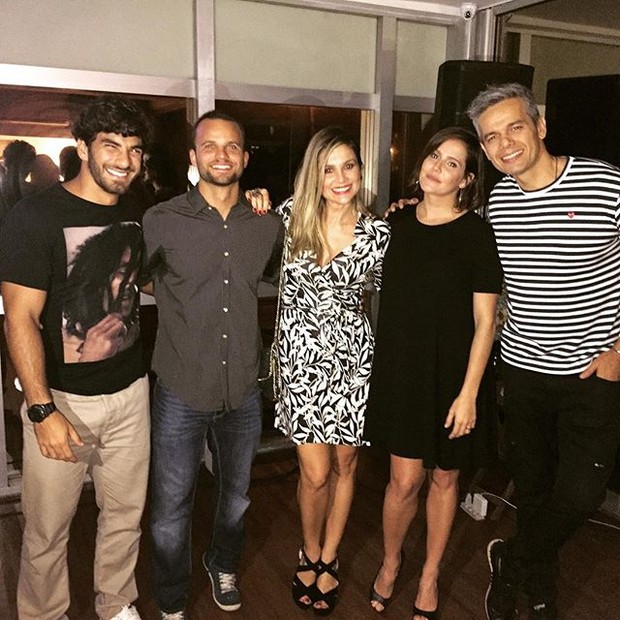 Hugo Moura, Rafael Lund, Flávia Alessandra, Deborah Secco e Otaviano Costa em evento na Zona Oeste do Rio (Foto: Instagram/ Reprodução)