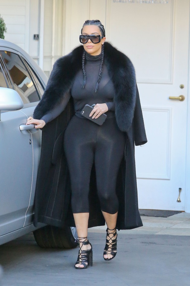 X17 - Kim Kardashian em Los Angeles, nos Estados Unidos (Foto: X17online/ Agência)