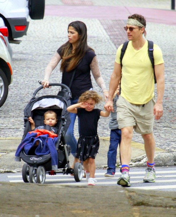 Matthew Mccounaghey e a família em Belo Horizonte (Foto:  Gabriel Reis e Dilson Silva / Ag. News)