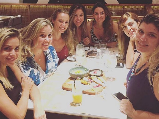 Monique Alfradique, Marcella Bordallo, Paolla Oliveira, Julia Rabello e Mariana Nogueira (Foto: Instagram/ Reprodução)
