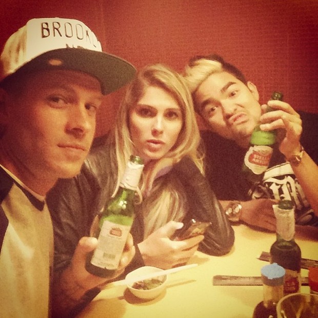 Mateus Verdelho, Bárbara Evans e Yudi em restaurante (Foto: Instagram/ Reprodução)