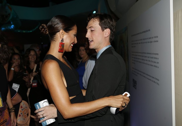 Camila Pitanga e Igor (Foto: Marcos Serra Lima/EGO)