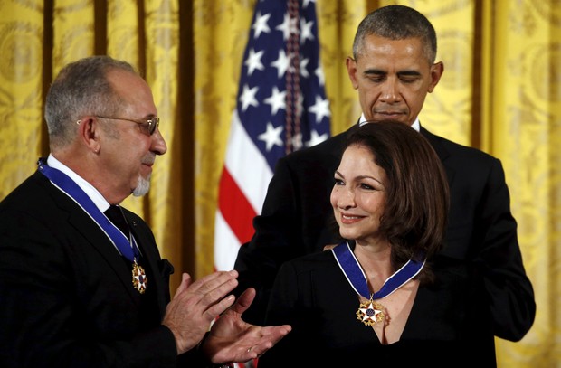 Obama e Gloria Estefan (Foto: REUTERS/Carlos Barria)