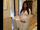 Kim Kardashian mostra look usado em chá de bebê