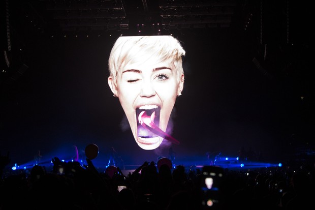 Miley Cyrus estreia turnê (Foto: PHILLIP CHIN / GETTY IMAGES NORTH AMERICA / AFP)