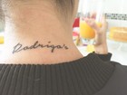 Adriana Sant'Anna faz homenagem ao marido e ao filho com tatuagem