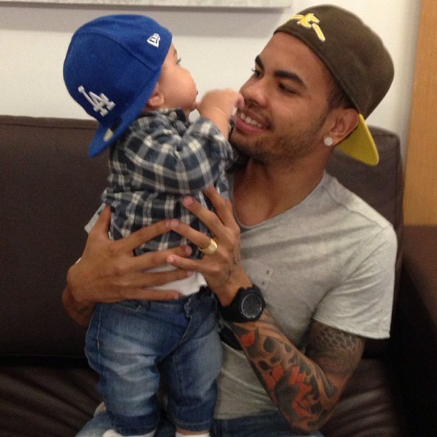 Dentinho com o filho Bruno Lucas (Foto: Instagram / Reprodução)