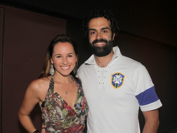 Mariana Belém com o marido, Cristiano, em show em São Paulo (Foto: Thiago Duran/ Ag. News)