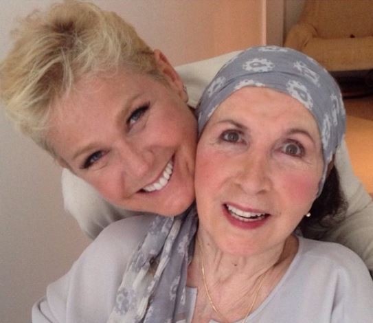 Xuxa e Mãe (Foto: Instagram / Reprodução)