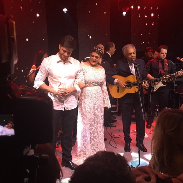 Gilberto Gil canta na festa de casamento de Preta Gil e Rodrigo Godoy em Santa Teresa, no Centro do Rio (Foto: Instagram/ Reprodução)