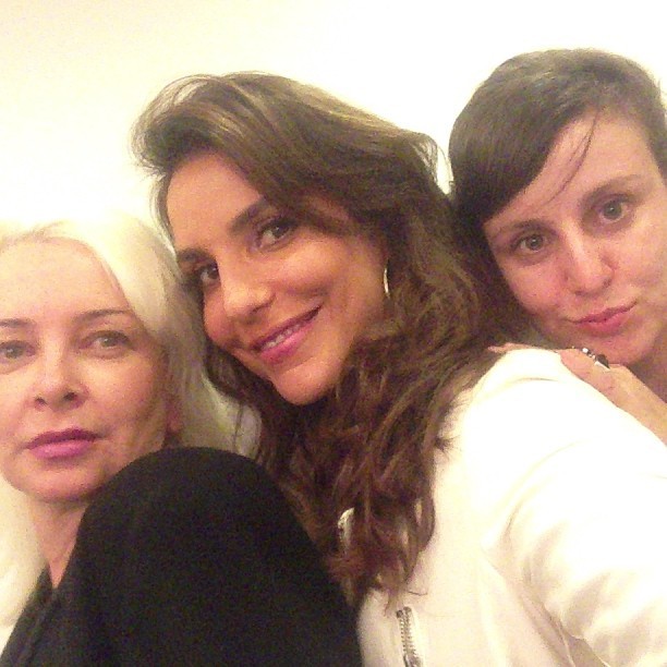 Patricia Zuffa, Ivete  Sangalo e Clara Lima nos bastidores de gravação do DVD do cantor Naldo em São Paulo (Foto: Instagram/ Reprodução)