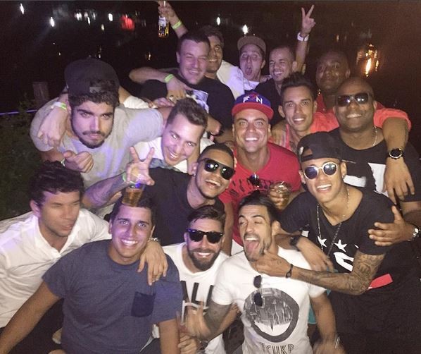 Neymar curte festa no Rio (Foto: reprodução/instagram)
