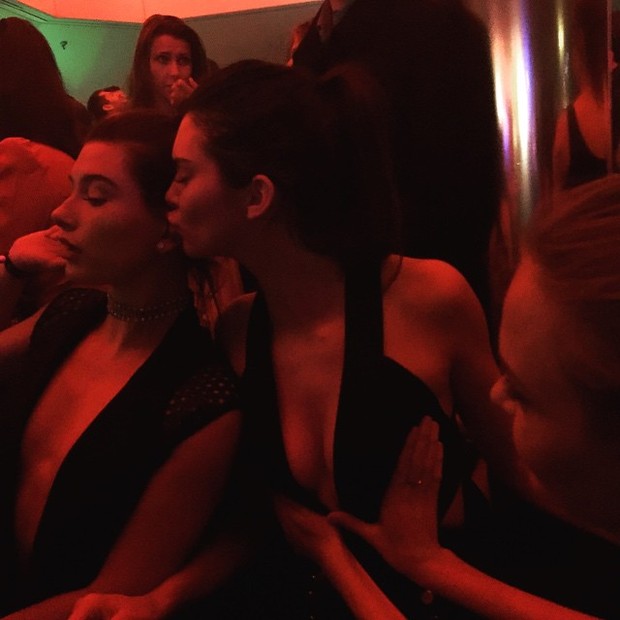 Hailey Baldwin, Kendall Jenner e Cara Delevingne (Foto: Instagram/ Reprodução)
